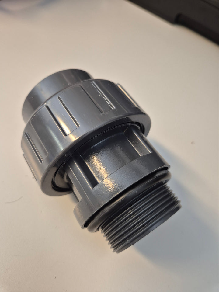 PVC-U tippunion med O-ring, limmuffe og utvendige gjenger.  Fra 50 mm - 90 mm